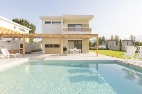 Villa \" Helios\" located in the magnificent \"White Nest Complex\" - Image 5