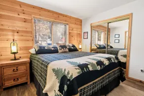 Catalina Creekside Cabin - Log Cabin, Perfect for Couples, Fenced Yard - Image 5