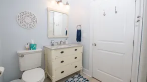 Just Bluffin': Keuka Lake Luxury Rental + Hot Tub! Close to Wineries - Image 3