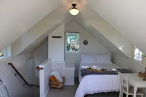 Private Hideaway, Wetland Views! Heather Cottage - Image 4