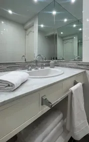Park Apartments - Image 4