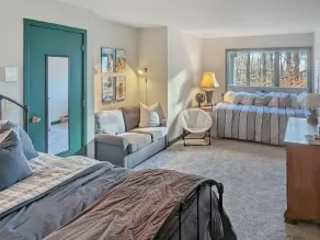 Stratton Comfort, Convenience & Private Hot Tub - Image 3