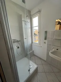 Appartamento Completato in un edificio storico, a 10 minuti dalla zona pedonale - Image 4