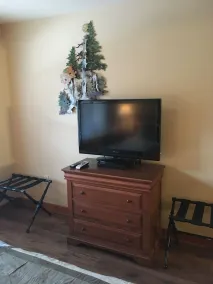 Solitude Luxury Condo. Free Parking. Clean. Ski in/out. Family Friendly - Image 5