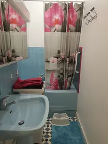 F3 \\ on the 1st floor, 2 bedrooms ideal for spa guests, tourists, - Image 2