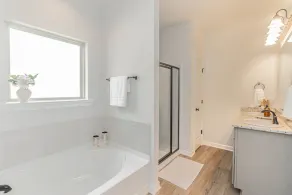 Cozy NEW Home in the Heart of Lafayette! - Image 4