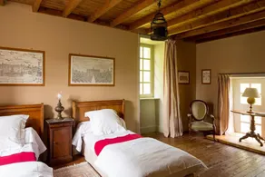 House located in the park of the castle of Pont-Rilly in Negreville Manche - Image 3