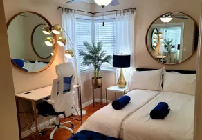 Charming House House w backyard oasis-10 min from the Beach! - Image 5