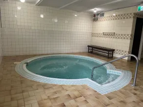 Hemlock Haven | Ski-in/out, Hot tub, Sauna, Pool, Wi-Fi, BBQ, Games Room, 2Queen - Image 2