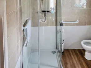 2 bedroom accommodation in North Bersted, near Bognor Regis - Image 3