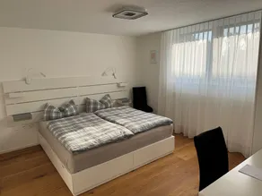 Moderne, Ruhige Gartenwohnung mit Gemütlicher Terrasse Zwischen Stadt und Natur - Image 4