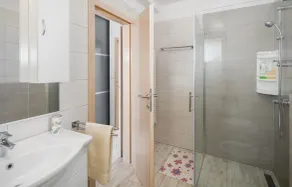 Luxurious Home In Porec - Image 3