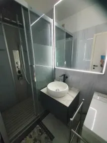 Waterfront apartment - Image 3
