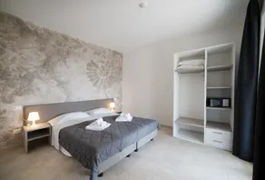Suite 2 with Shared Pool and Private Balcony - Image 5