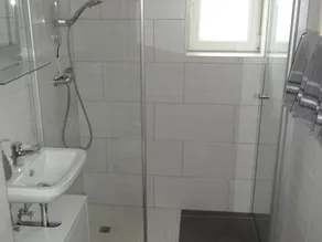 Ferienhaus am Felsen - Ferienhaus, Dusche, WC, 3 Schlafräume - Image 3