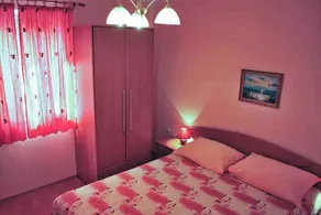 Semesterhus med luftkonditionering och terrass - Image 4