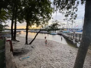 Studio waterfront-Bluewaterbay Marina SAILING COVE - Image 5
