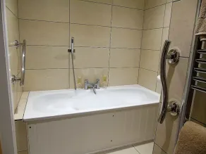 Rural Retreat with glorious views, I hour from London.  4* Gold Visit England - Image 3