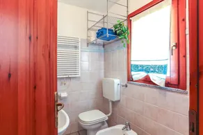 Holiday Apartment \"Bilocale Geranium Beach\" with Terrace & Air Conditioning - Image 2