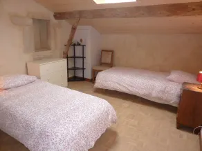 Cottage for 4 in a small village near Uzès, with garden, pool and airco - Image 3