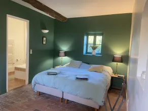 Country house 1 hour from Paris - secure swimming pool and tennis court - Image 5