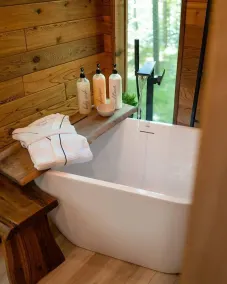 The Twig - Outdoor Shower, Deck, and Cozy Chimney - Image 5