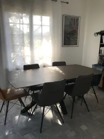Maison de Famille Sous les Pins Avec Piscine - Image 4
