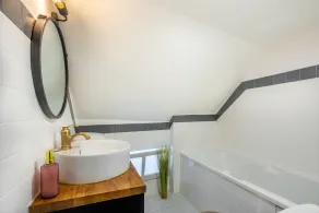 Lovely Luxury Duplex Heart OF Paris With Parking - Image 3