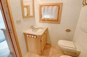 Apartment \"Taulain Gotrosio\" close to Ski Slopes with Open Terrace and Wi-Fi - Image 2