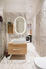 Raina Boulevard Exclusive Design Apartments by the Park - Image 3
