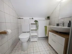3 bedroom apartment - Image 2