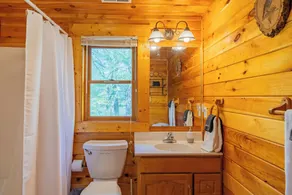 Creekside, Hot Tub, Fire Pit, Fireplace, Quiet, Easy Access - Image 5