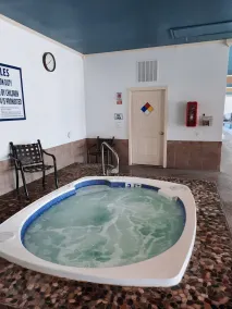 Romantic Getaway Walk-in Suite. Resort Amenities! Remodeled! Excellent Rates! - Image 5