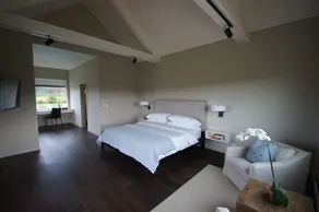 Luxus Wine Country Retreat - Image 5