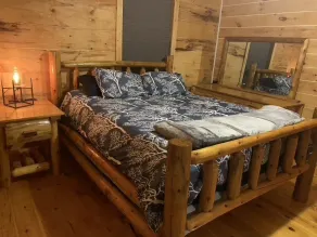 Cozy Creekside Cabin in the heart of Hocking Hills - Image 5