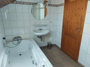 Modern Group Home in Bra - Image 5