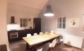 Newly renovated apartments on large grounds - Image 5