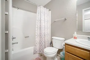 Delightful Duplex 2 beds 2 baths - Image 5