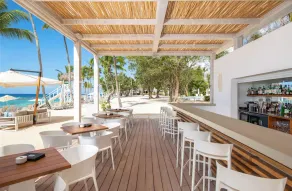 Villa 3 Bedrooms Pool - Image 2