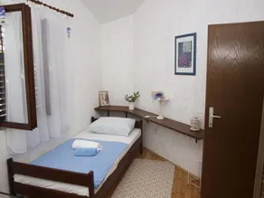 Two bedroom apartment with terrace Vir - Kozjak (A-16734-a) - Image 5