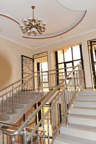 Glamorous, Premium, Ensuite 2-Bed, 2-Bath Apartment - Image 2