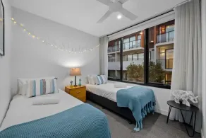 StayCentral - Northcote Townhouse with Study - Image 4