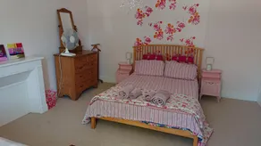 Smuk 200 år gammel stor gård med privat pool beliggende i 75 hektar - Image 4