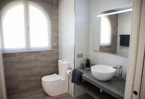 Spacious 200 sq.m. penthouse with sea view terraces - Image 2