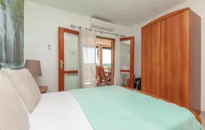 Two-Bedroom Apartment In Pirovac - Image 4