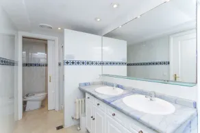 Seafront Apt Acuario by JS Villas - Image 5