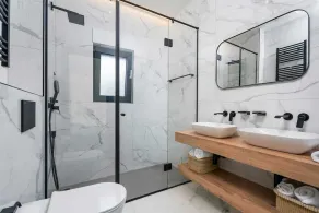 Villa Loma, Villa de luxe de 5 chambres près de la mer, piscine privée chauffée, Omiš Brzet - Image 4