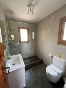 3 seng 2 bad familie villa, tæt på strand, WIFI og air con - Image 3
