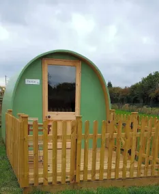 Green Dragon Pod - Sleeps 2 & Parking - Image 4
