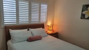 Pet Friendly Cottage With Waterviews - Image 3